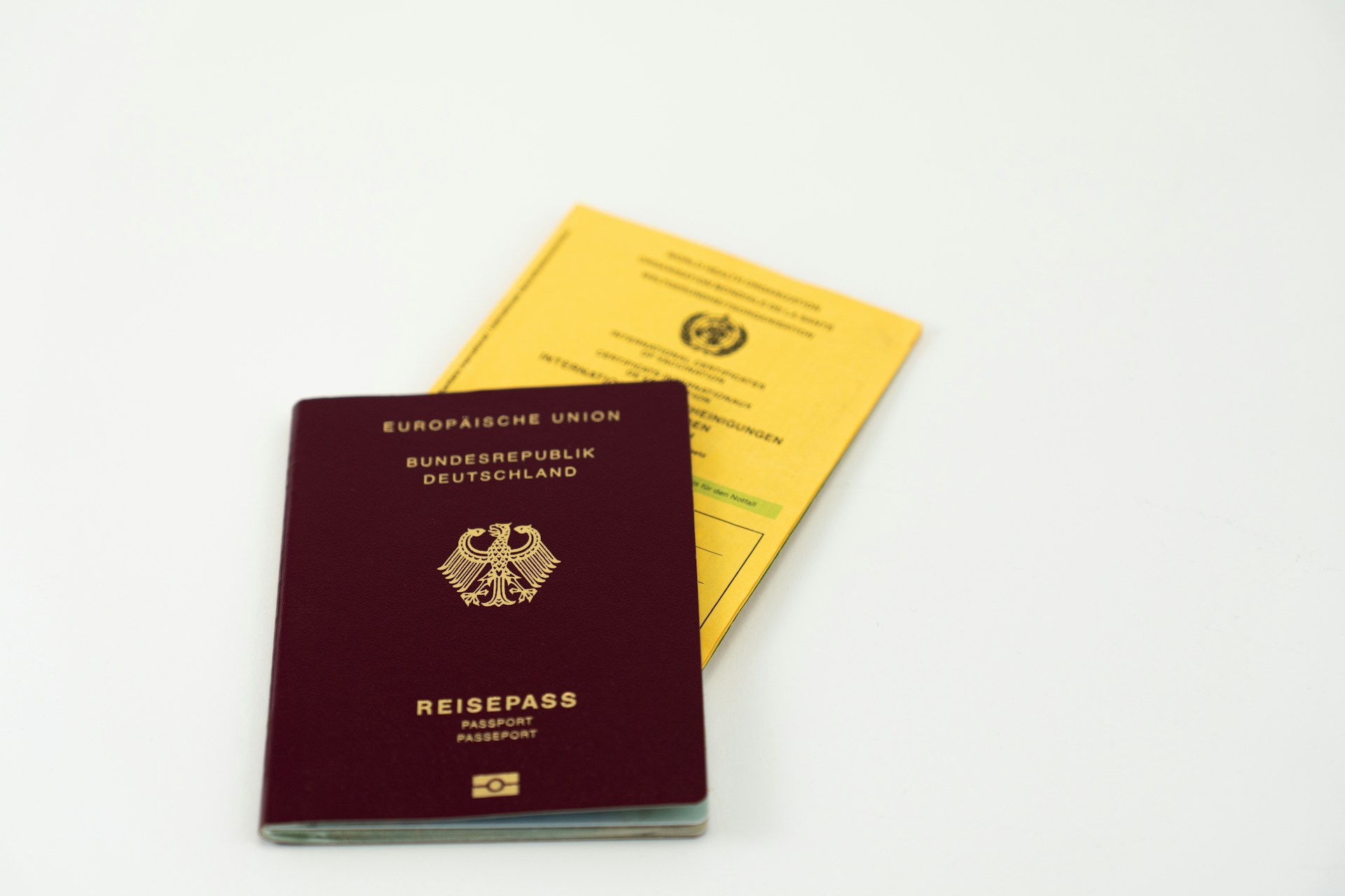 https://mercator-uclouvain.com/wp-content/uploads/2024/07/passport.jpg